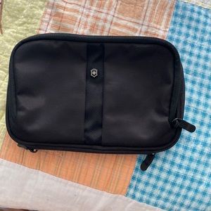 Slimline Toiletry Kit